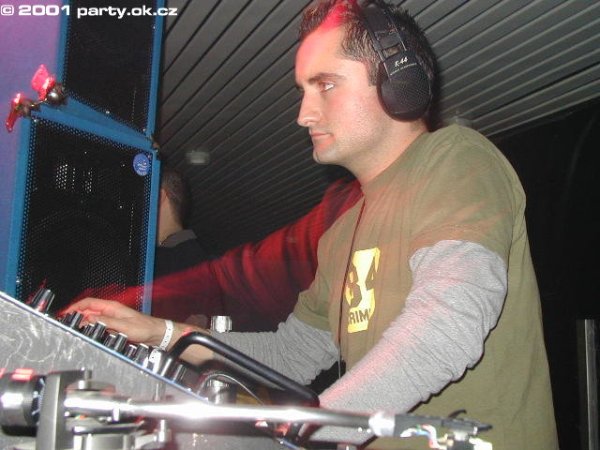01 DJ Vilem